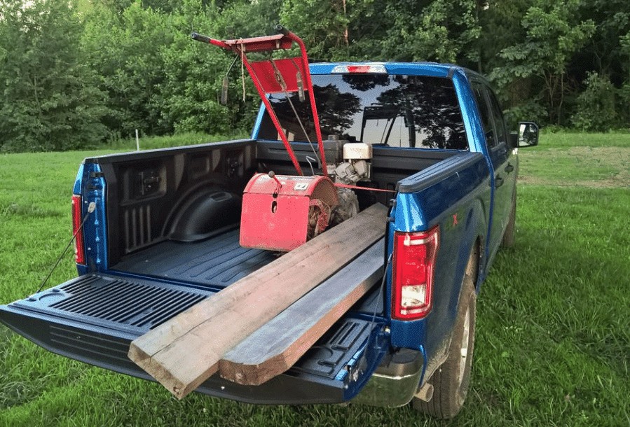 thumbnail interactive-video image 1 of BDK Heavy Duty Rubber Truck Bed Mat 4'x8' - Thick All-Weather Liner For Pickup Trucks, Industrial Strength 1 of 5